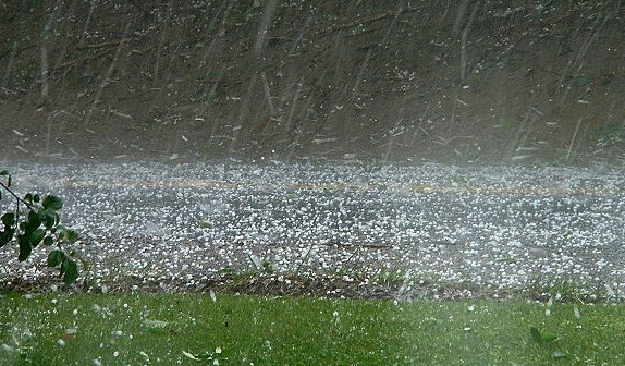 Tìm hiểu hiện tượng mưa đá là gì, vì sao trời mưa đá | Kiến thức khoa học  vui