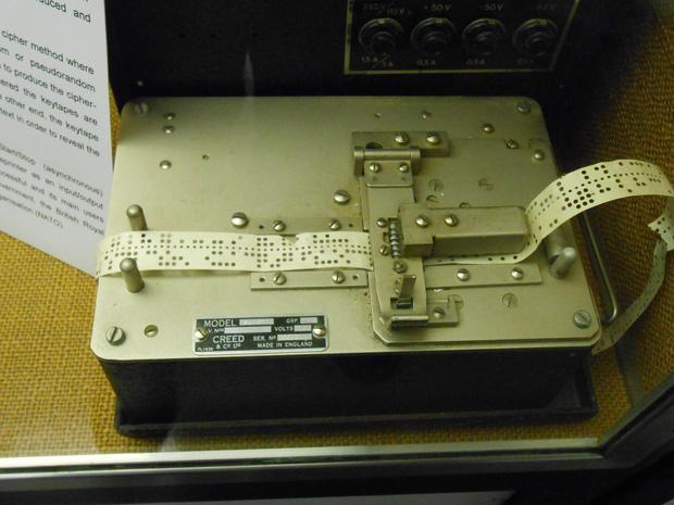 Máy chấm thi tự động làm cách nào đánh giá được đáp án đúng sai của mỗi thí sinh? - Ảnh 1.